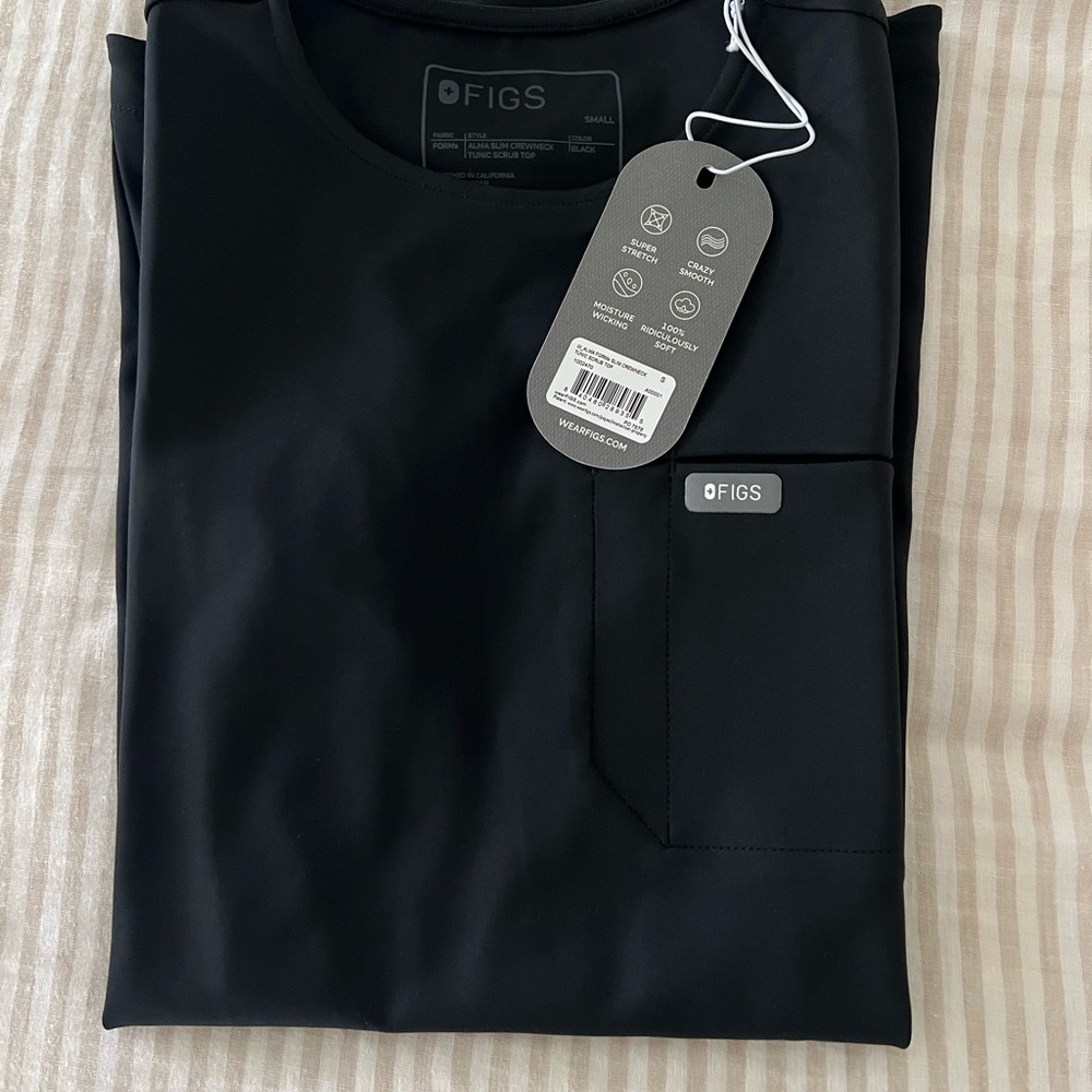 Figs Black Alma Formx Slim Crewneck Tunic